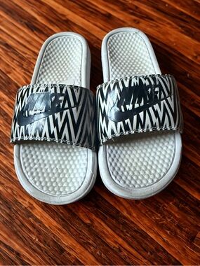 Nike Benassi Black & White Graphic Slide Sandals | Comfort Slides